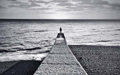 soledad_grey_the-lonely-man